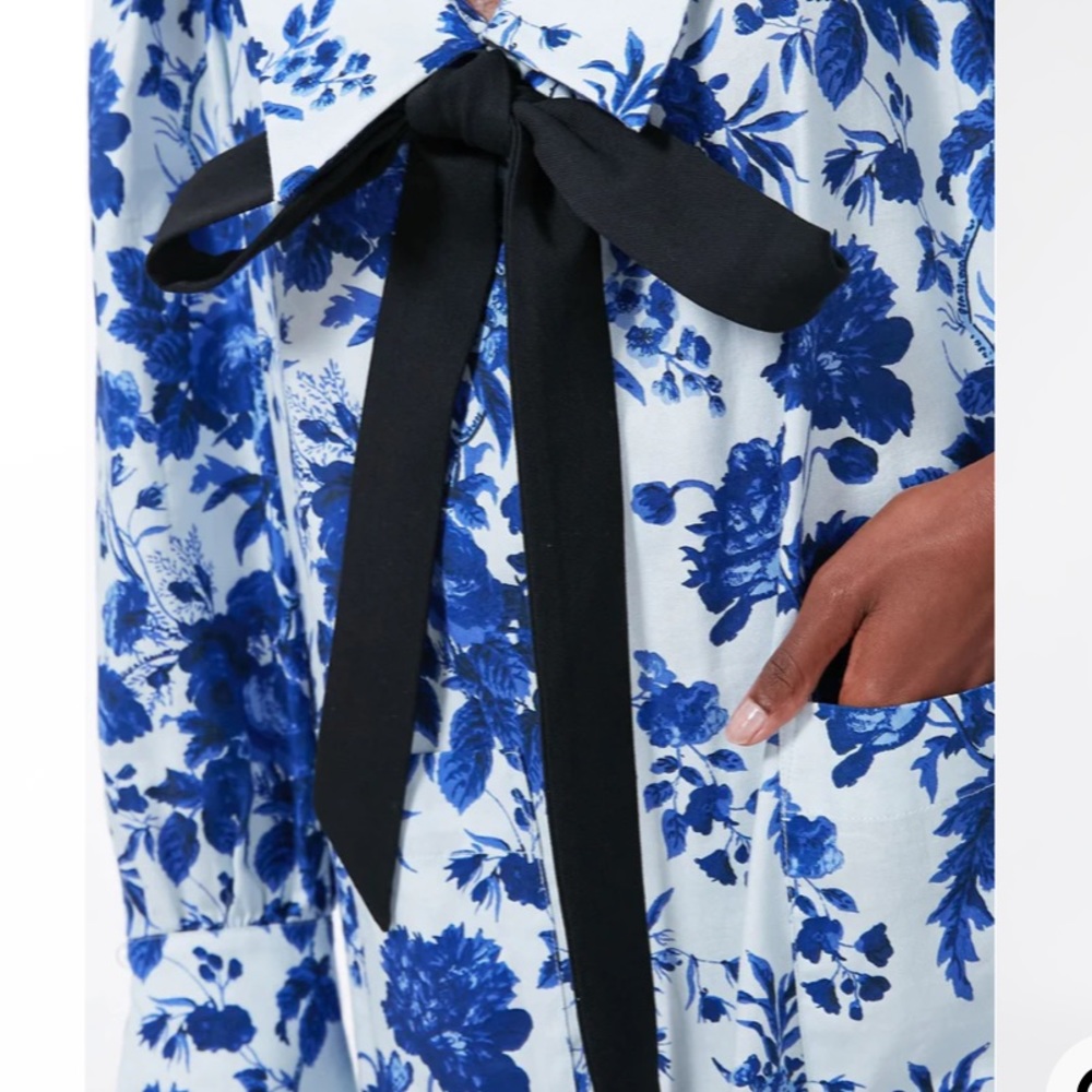 Sapphire Bloom Bella Dress
TUCKERNUCK - Picture 5 of 10